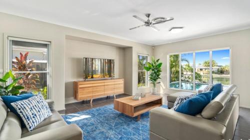 Banksia Beach House | Think Elegant & Luxury