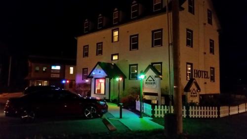 Peace River Hotel | Third Mission Heritage Suites