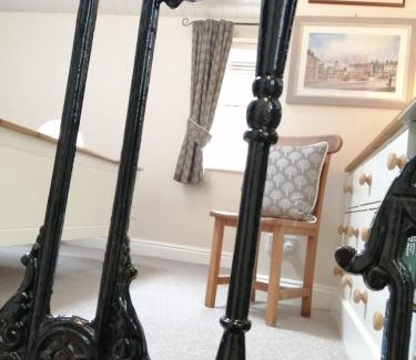 Thirsk House | Thirsk Stays - Bakery Cottage