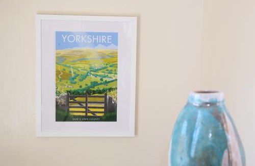 Thirsk House | Thirsk Stays - Bakery Cottage