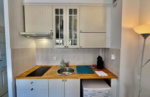 Roquebrune-Cap-Martin Condo | This condominium is a 1 bedroom(s), 1 bathrooms, located in Roquebrune-Cap-Martin, Roquebrune-Cap-Martin.