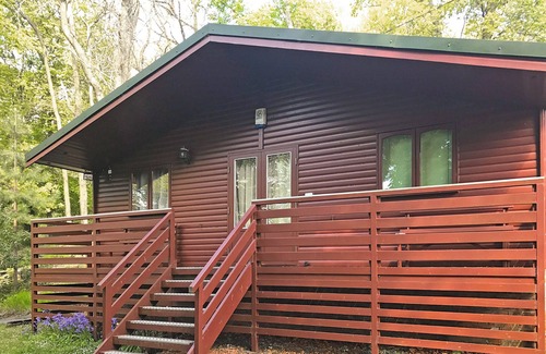 Linlithgow Ski Chalet | This cosy lodge features one double bedroom and one twin bedroom.