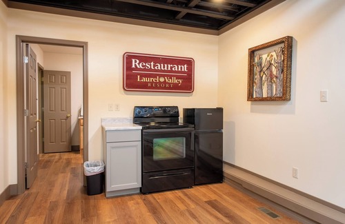 Townsend House | This Gorgeous home is perfect for gatherings very spacious and wonderful views