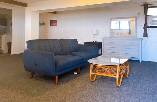 Halawa House | This hideaway is centered right in the middle of Oahu, Hi