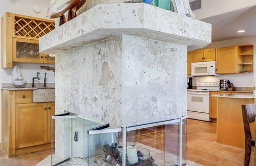 Ocean Shores House | This house is a 2 bedroom(s), 2 bathrooms, located in Indialantic, FL.