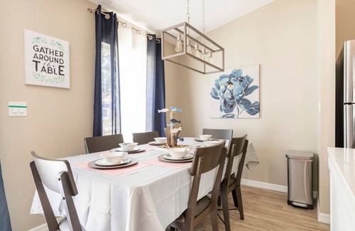 Port Malabar House | This house is a 3 bedroom(s), 2 bathrooms, located in Palm Bay, FL.