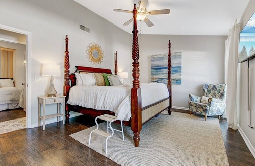 Bloomingdale House | This house is a 3 bedroom(s), 2 bathrooms, located in Valrico, FL.