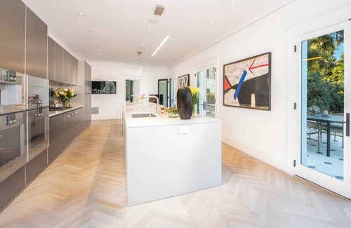 Montecito House | This house is a 5 bedroom(s), 7.5 bathrooms, located in Montecito, CA.