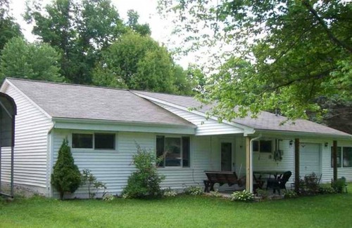 Pymatuning Central Cottage | This is the cottage that you will want to rent again and again!!!