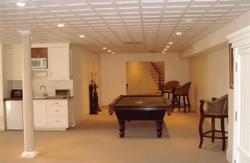 Silver Beach House | This large Estate on Shelter Island w Heated Pool is the Perfect Summer Rental!