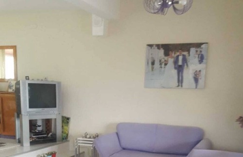 Candarli Villa | This quiet villa on the Aegean coast is suitable for families.