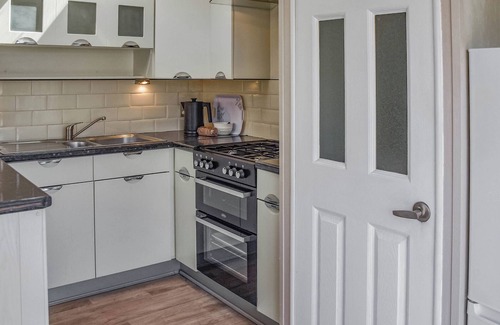 Bacton Cottage | This seaside retreat blends modern comfort with spectacular sea views.
