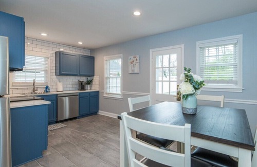 Lexington Apartment | This serviced apartment is a 3 bedroom(s), 1.5 bathrooms, located in Lexington, KY.