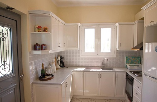 Diakofto House | This two-apartment house is located in Diakopto, a town in the regional district of Achaia in the no