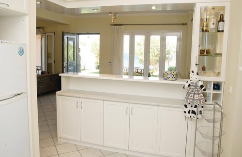 Diakofto House | This two-apartment house is located in Diakopto, a town in the regional district of Achaia in the no