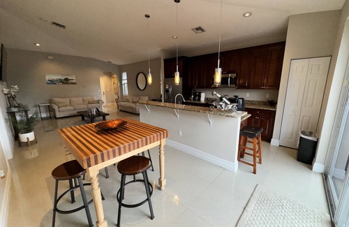 Southwest House | This unique place has a style all its own. Located in the heart of WPB