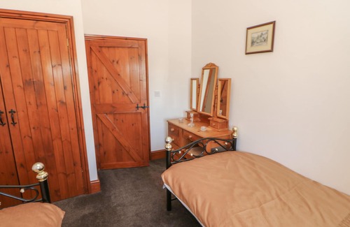 North Bitchburn Cottage | THISTLE CLOSE, pet friendly, character holiday cottage in Staindrop