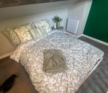 Wardle House | Thomas Bennett guest