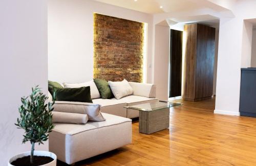 Old Town Apartment | Thome Continental Suite