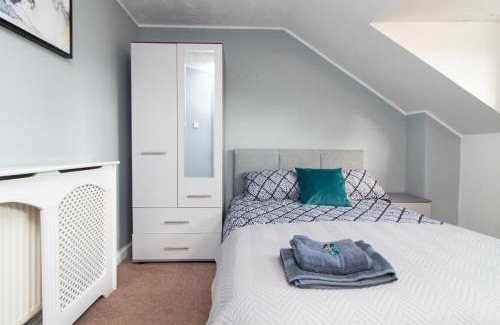 Shirley House | Thornbury Guest House Room 8