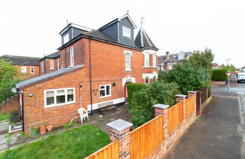 Shirley House | Thornbury Guest House Room 9