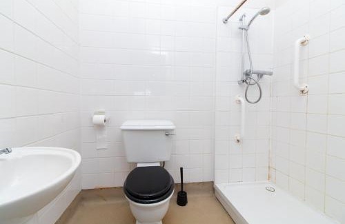 Shirley House | Thornbury Guest House Room 4