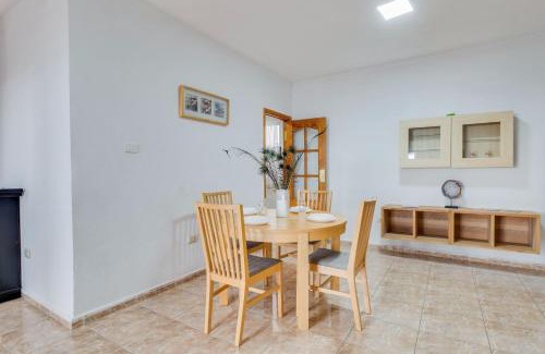 Santa Cruz de Tenerife Apartment | Three bedroom apartment ii near Sc