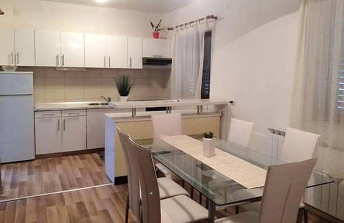 Cove Tri Zala (Zrnovo) Apartment | Three bedroom apartment with terrace Žrnovska Banja, Korčula (A-3154-a)