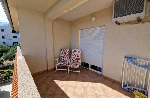 Barbat na Rabu Apartment | Three bedroom apartment with terrace and sea view Barbat, Rab (A-21809-a)