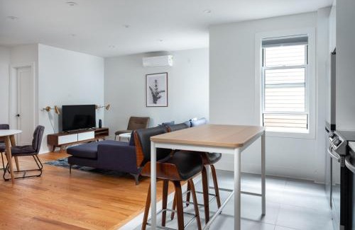 Greenpoint Apartment | Three Bedroom Brooklynite Suite!