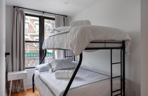 Greenpoint Apartment | Three Bedroom Brooklynite Suite!