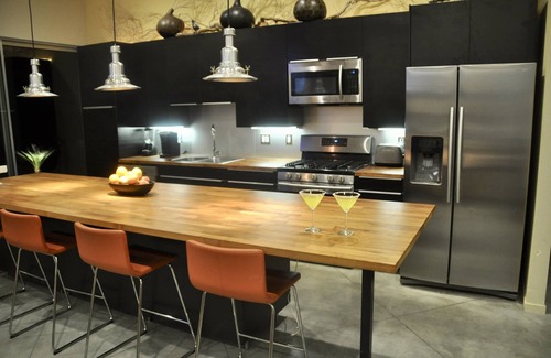 Palm Springs House | Three day minimum stay in the summer. Week long stays are 10% off.