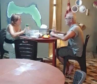 Manado City Centre House | Three Ken Homestay & Cafe