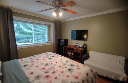 Burnaby House | Three Kittens Guesthouse