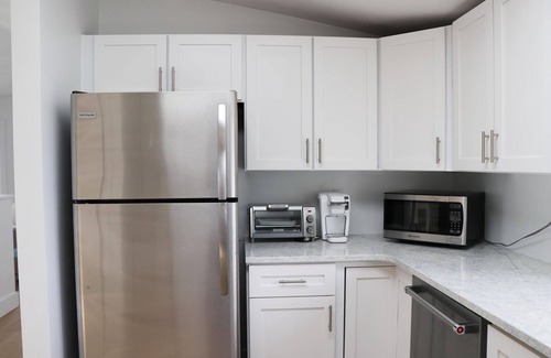 Bonnet Shores House | Three level home with water views, walk to beach