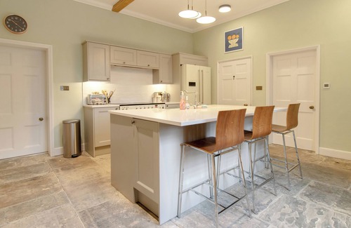 Skipton House | Three luxury cottages hosting 20 guests with access to an award winning wellbeing resort