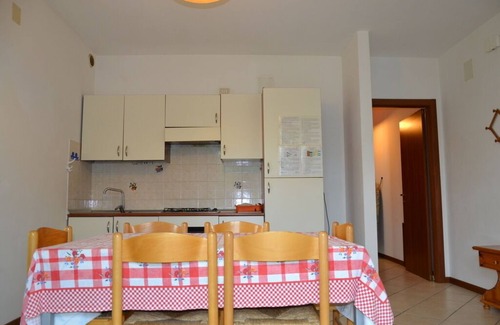 Roseto degli Abruzzi Apartment | Three-room apartment by the sea with garden