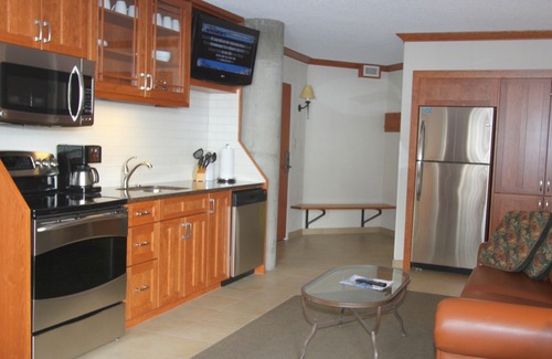 Salt Lake Mountain Resorts Condo | Three room, sleeps 10 condo available Friday, Feb 13th-Friday, Feb 20th