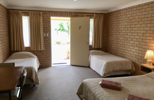 Gilgandra Hotel | Three Ways Motel