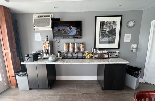 North Industrial Hotel | Thriftlodge Saskatoon