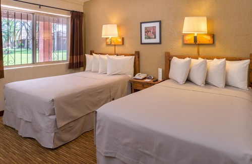Chinle Hotel | Thunderbird Lodge