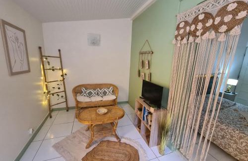 Dampierre House | TI KAz AN FANMI