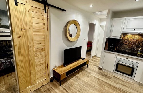 Bouillante Apartment | Ti Kaz Coco Jungle Jacuzzi & sea view