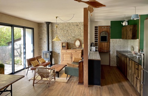 Guidel Cottage | Ti Koad, Longère Rénovée à la Campagne, à 5 Minutes de la mer