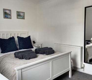 Harwich House | Tidal Walk Cottage by the Sea