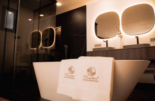 Adeje Apartment | Tierrazul Art Boutique Caramel Diamond Suite