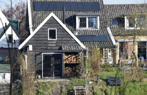 Zierikzee House | TIJ Tiny house aan het getijdewater in Zierikzee