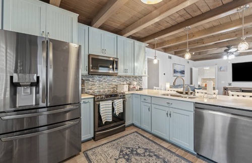 Pensacola Beach House | Tiki beach house- close to everything!