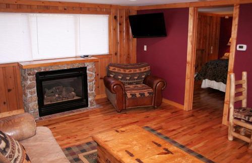 Estes Park Ski Chalet | Timber Creek Chalets- 10A chalet