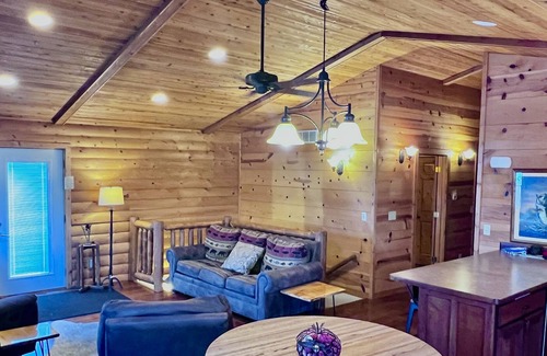 Harpers Ferry Cabin | Timber Ridge Hideaway